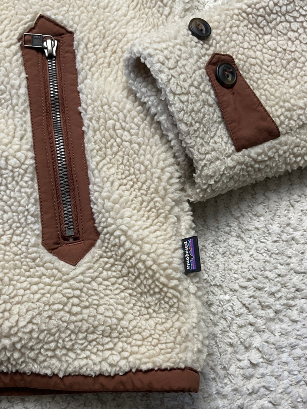 Patagonia Women's Divided Sky Jacket Sherpa with Brown Trim Size Medium - Picture 4 of 16
